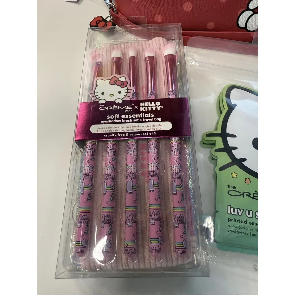 The Creme Shop Hello Kitty 4 Piece Beauty Set‎ Brush Kit Lip Balm Sheet Mask NIB